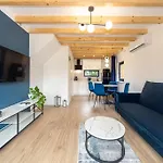 House With Private Hot Tub-near Sea, Lakes And Forest בית נופש קולז'בו