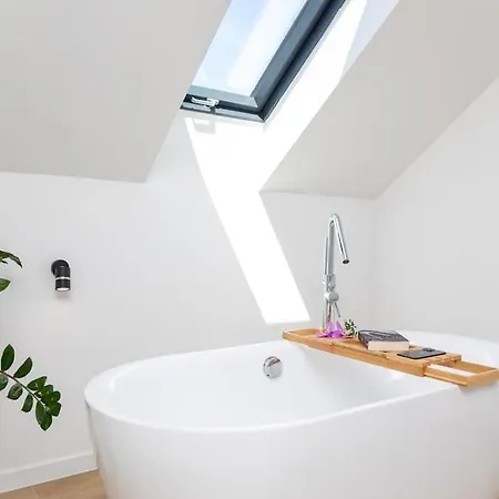 Feriehus House With Private Hot Tub-near Sea, Lakes And Forest Kołczewo