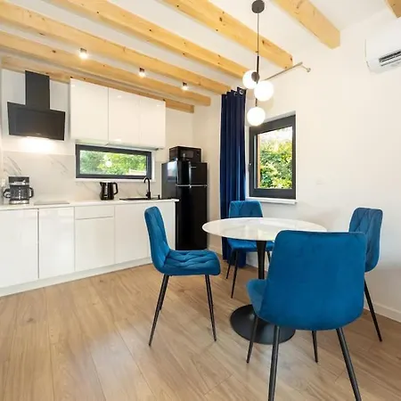 House With Private Hot Tub-near Sea, Lakes And Forest קולז'בו