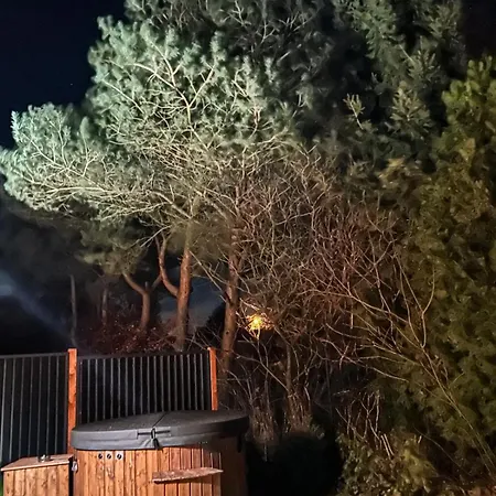 House With Private Hot Tub-near Sea, Lakes And Forest * Kołczewo